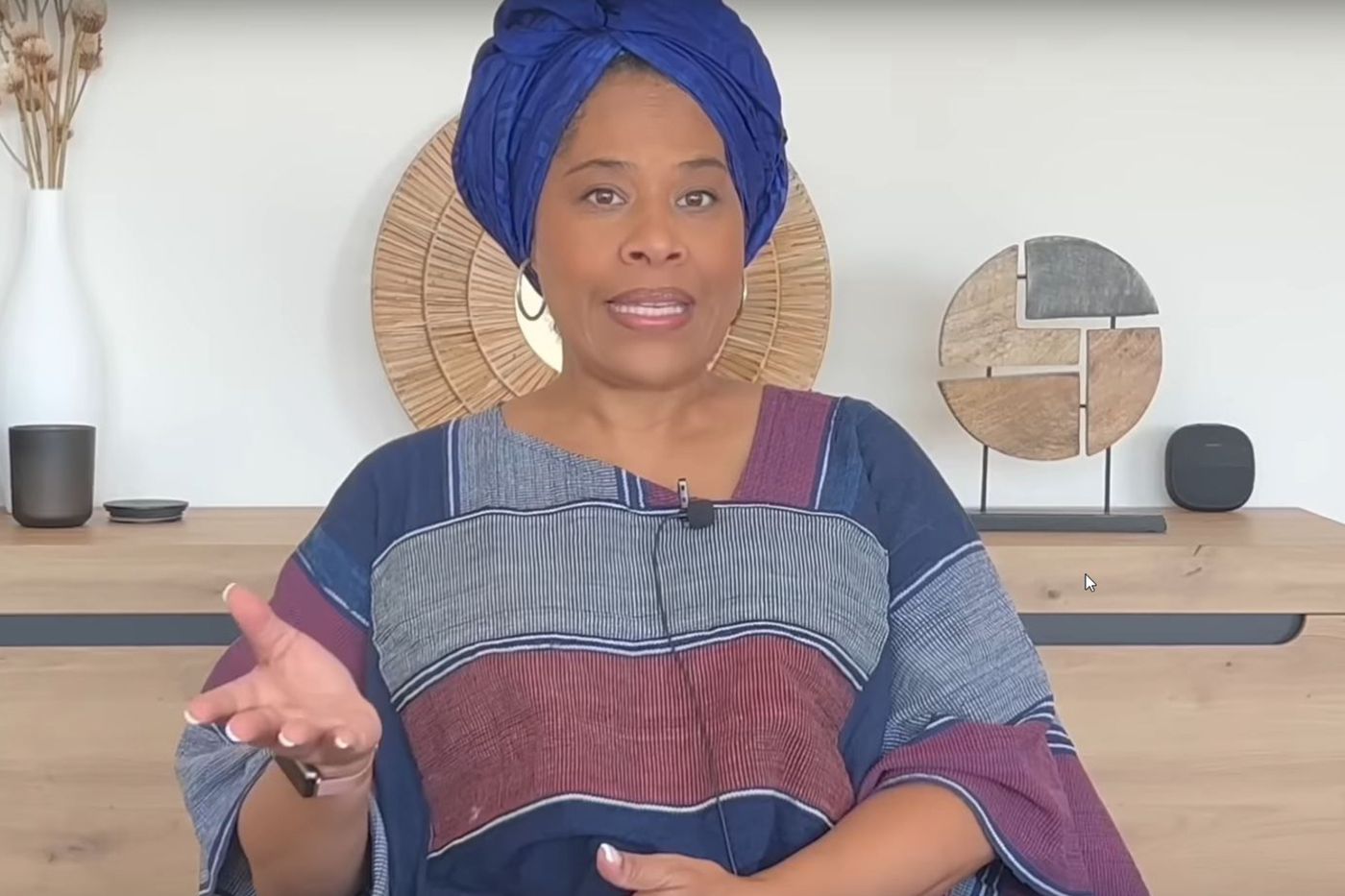 Influenceuse panafricaine accused of spreading prorussian propaganda in Paris