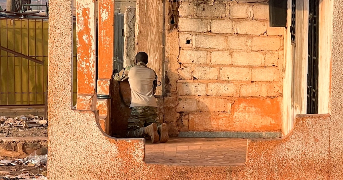 Russian mercenaries retreat as jihadist offensives shake Mali