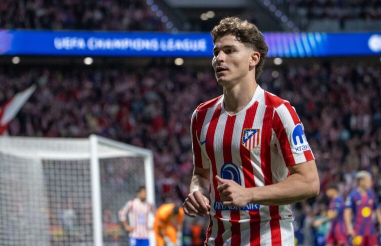 PSG and Barcelona race for Alvarez as summer transfer window heats up