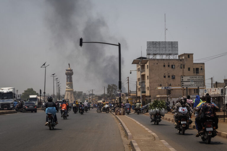 Mali: civilian suffering mounts as gsim blockades Bamako