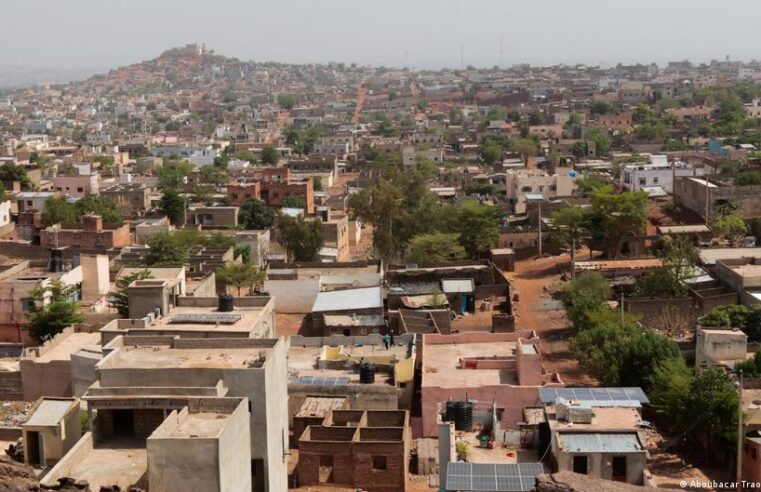 Mali travel disruptions due to jihadist road blockades