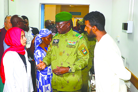 Health minister visits Niger-türkiye friendship hospital in Niamey