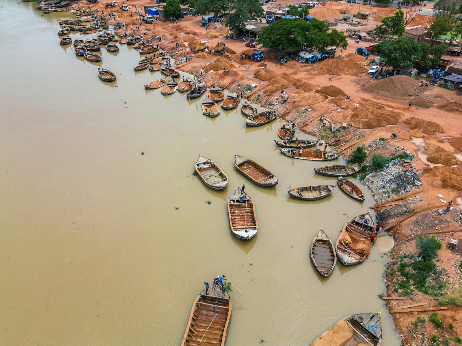Bamako grapples with tabaski crisis as jnim blockade chokes Mali’s capital