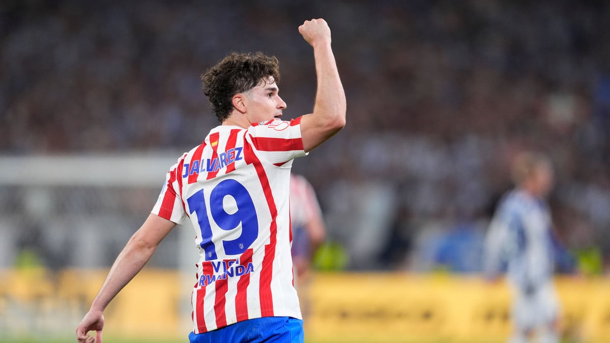 Psg set to make bold summer move for julian alvarez