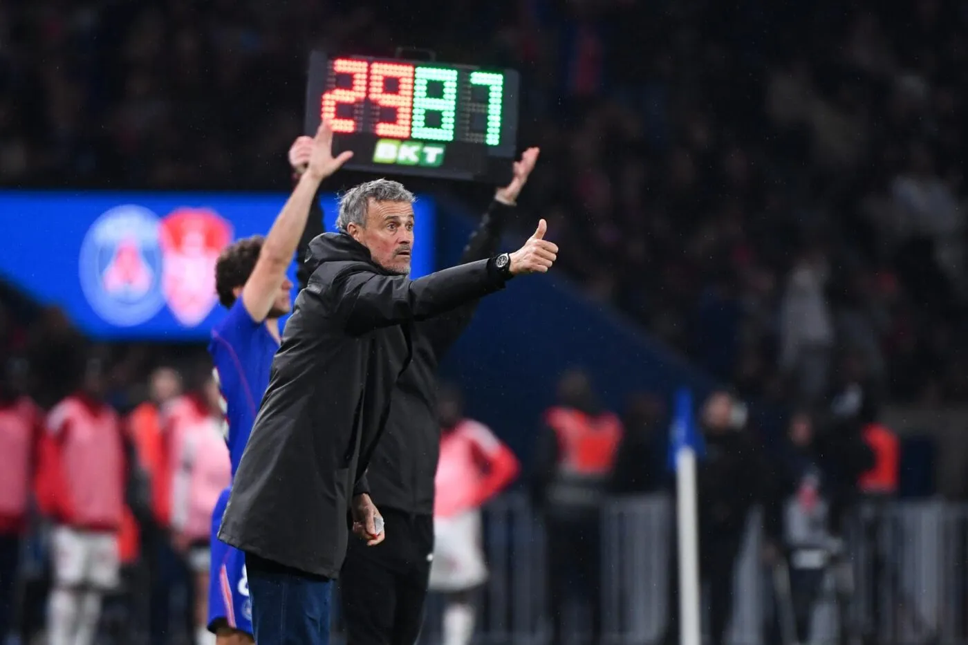 Paris Saint-Germain squad facing RC Lens amid injury crisis