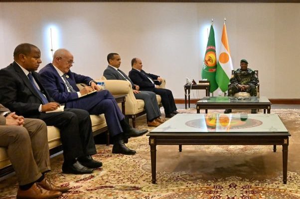 Algerian prime minister strengthens bilateral ties with Niger in Niamey
