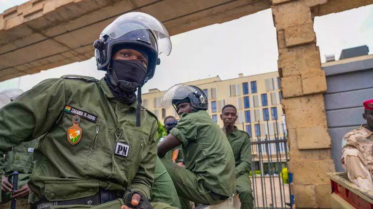Deadly assault on Niamey airport leaves thirteen dead in Niger