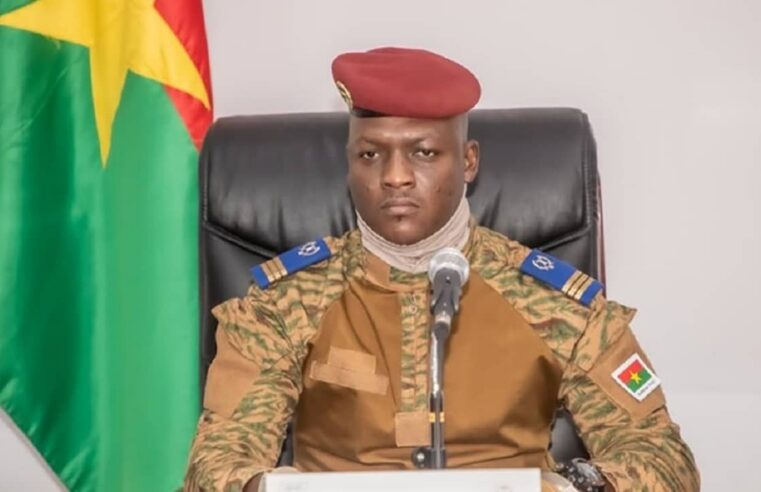 Le Burkina Faso rompt ses relations diplomatiques avec la République Française