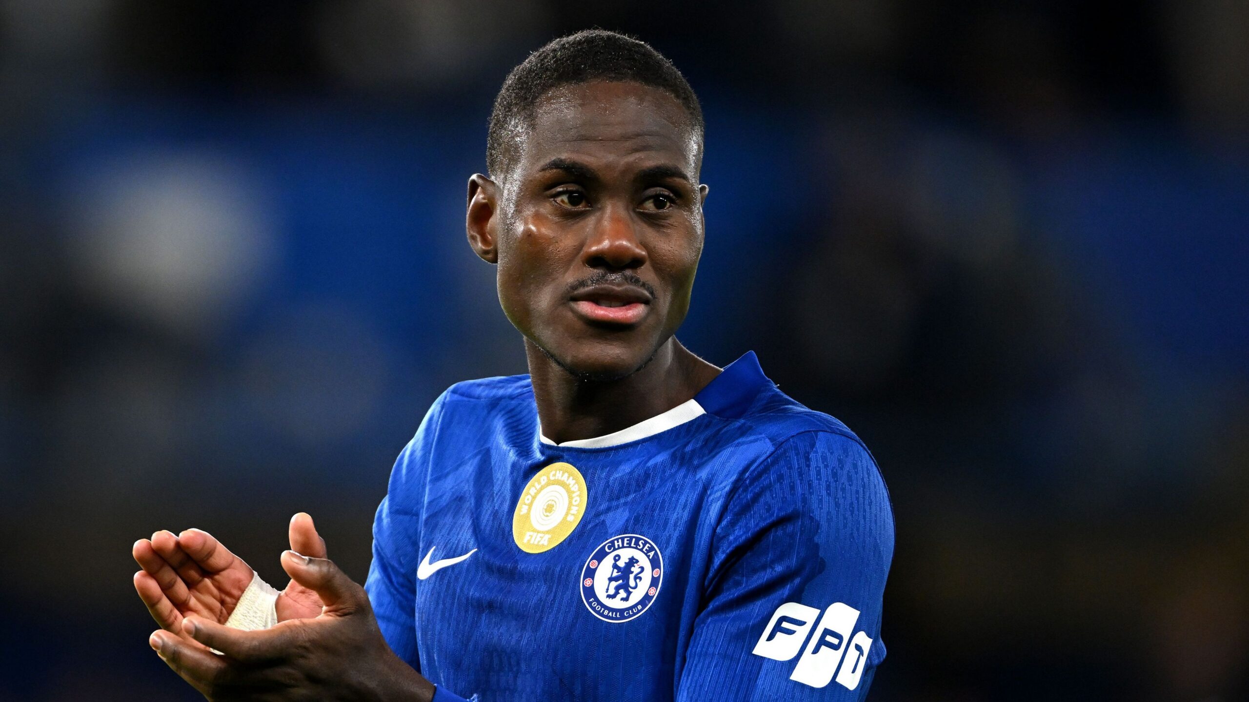Como and inter milan lock horns in summer transfer battle for chelsea defender