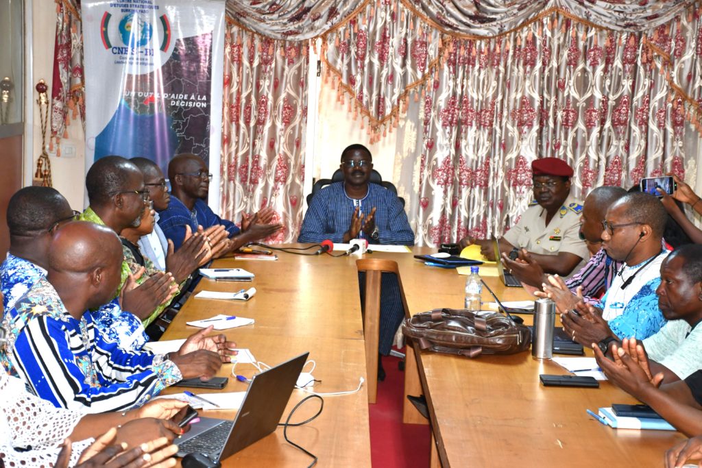 Burkina Faso strengthens diplomatic foresight through CNES strategic training