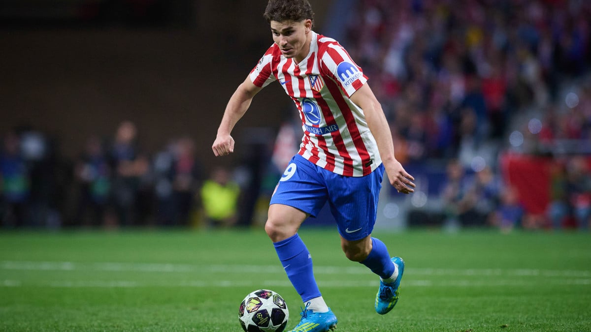 Paris Saint-Germain prepares substantial bid for Julian Alvarez