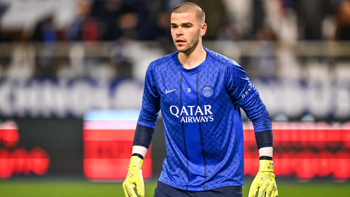 Psg goalkeeper lucas chevalier transfer interest from foreign club