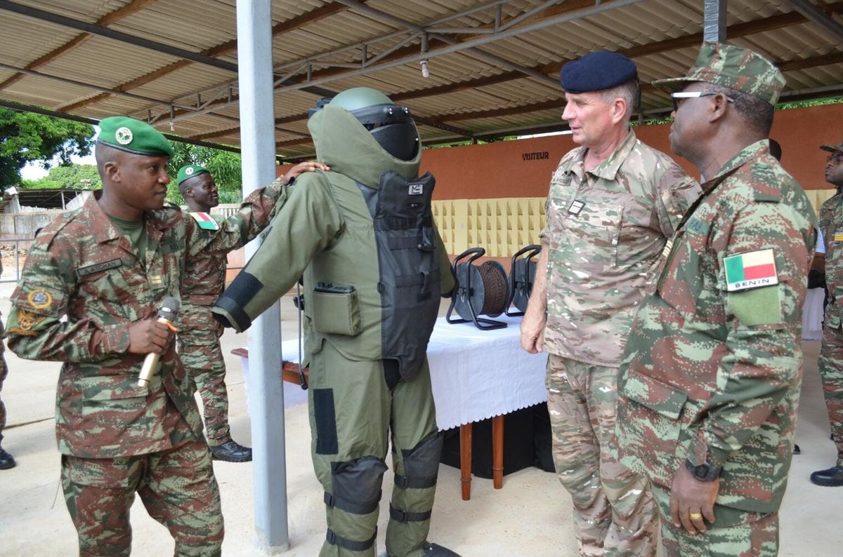 France supplies Bénin with advanced counter-IED equipment to bolster regional security