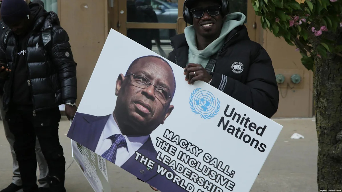 Sénégal : polémique autour de la rencontre entre Bassirou Diomaye Faye et Macky Sall