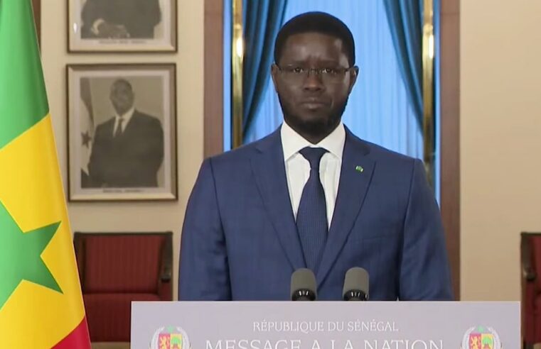 Sénégal: le président saisit le Conseil constitutionnel contre la révision de la Constitution