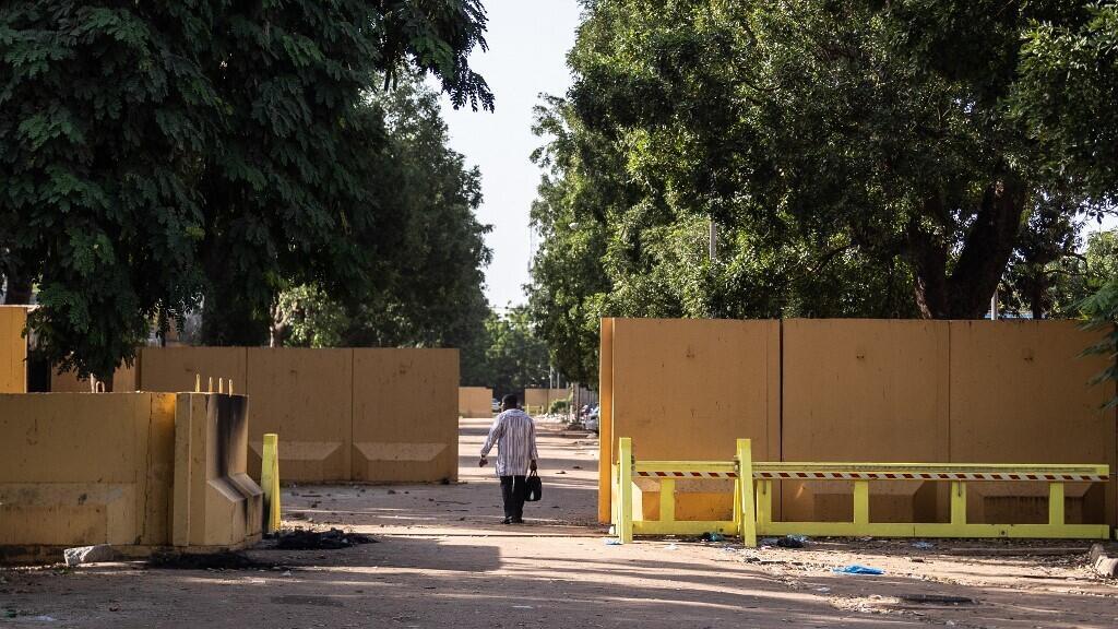 France finalizes diplomatic departure from Burkina Faso