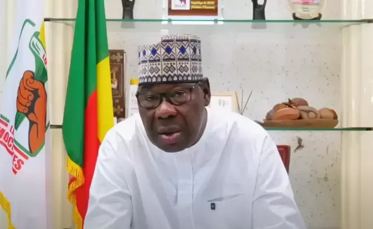 Benin : tHomas BoNi YaYi ChOUs les SEnAt OrDInAnCe