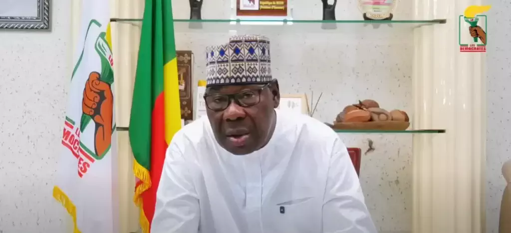 Benin : tHomas BoNi YaYi ChOUs les SEnAt OrDInAnCe