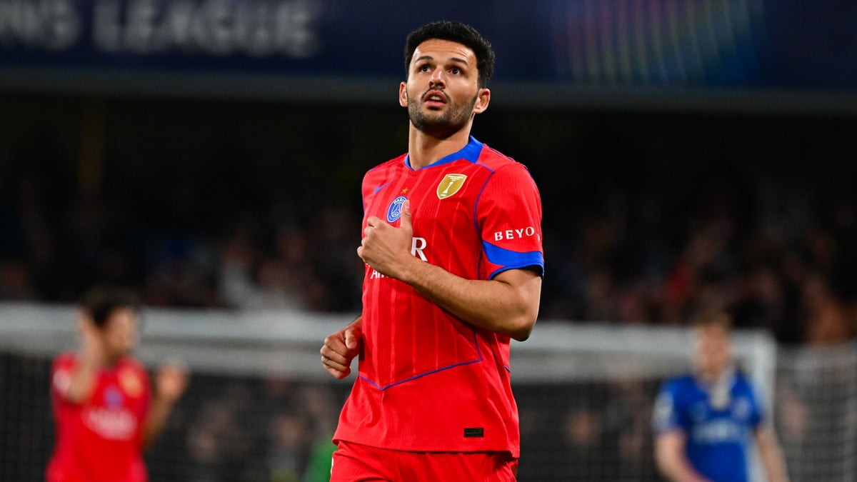 Gonçalo ramos departs psg, leaving a unique scoring record