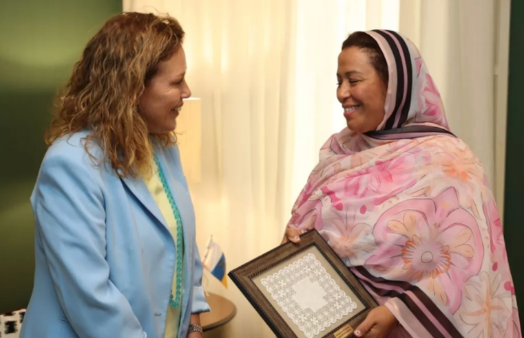Canaries parliament praises moroccan consul’s diplomatic work