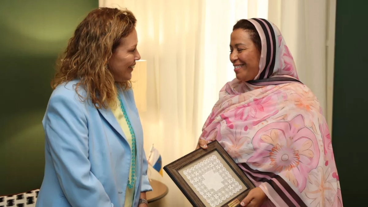 Canaries parliament praises moroccan consul’s diplomatic work