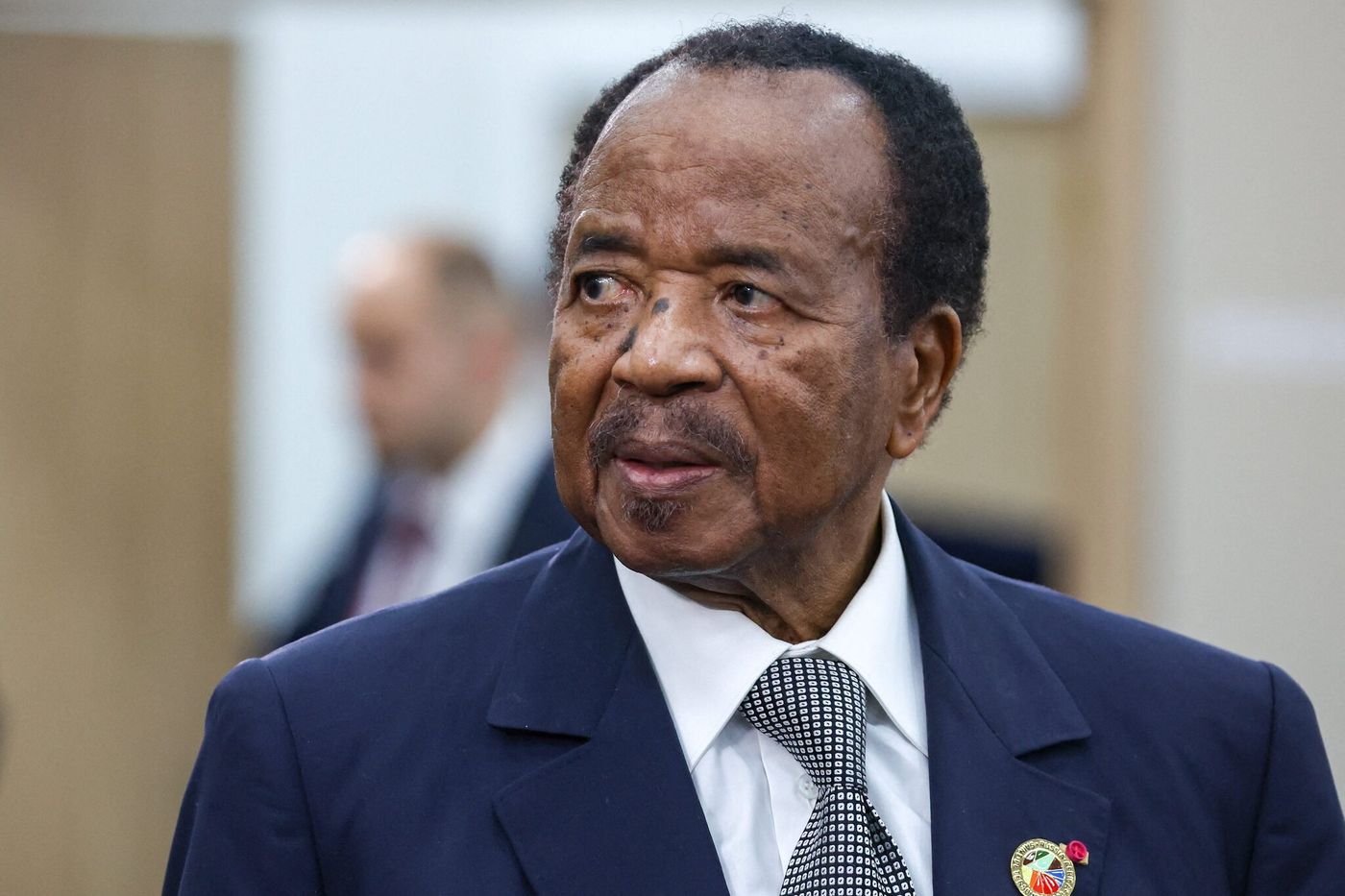 Cameroon: president Paul Biya returns after over two months away
