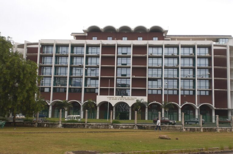 Gabon confronts a $330 million debt claim