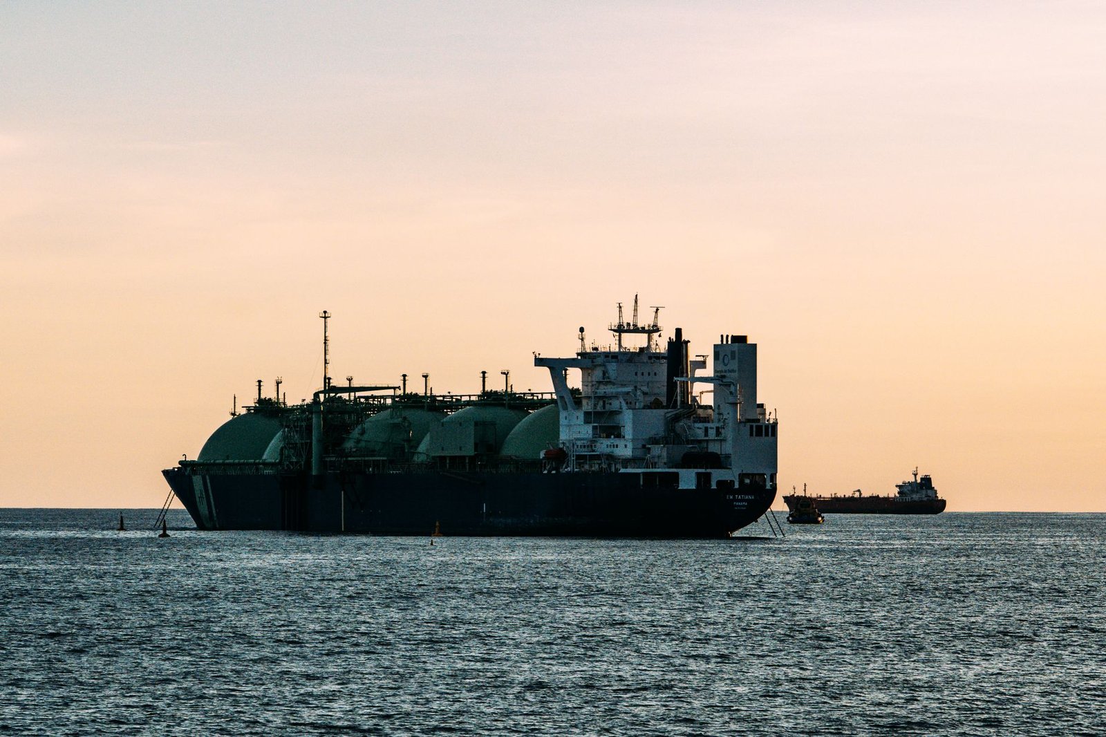Kosmos energy updates on grand tortue ahmeyim gas project progress