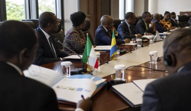 Gabon reorients overseas scholarships towards African institutions