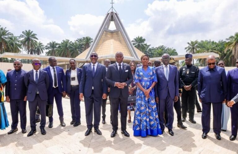 Gabon’s president honours Ivory Coast’s founding leader in historic Yamoussoukro visit