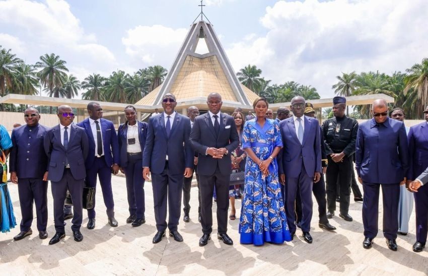 Gabon’s president honours Ivory Coast’s founding leader in historic Yamoussoukro visit