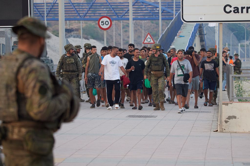 Morocco refutes spain’s claims over ceuta migrant influx