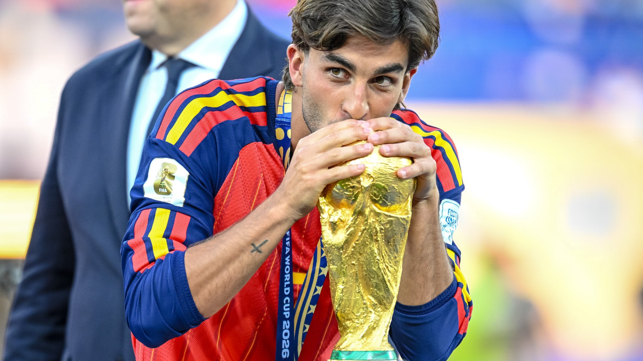 Ferran torres set to join Paris saint-germain in major transfer deal