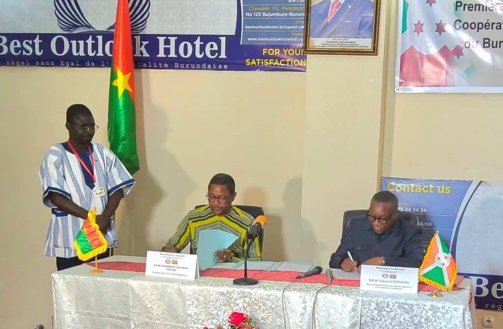 Flags of Burkina Faso and Burundi side by side
